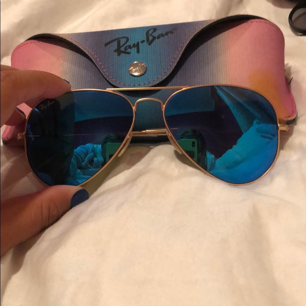 Aviator flash lense metallic blue